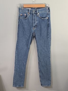 GAP Jeans Womens Size 0 Size 25 Cheeky Straight High Rise Blue Button-fly